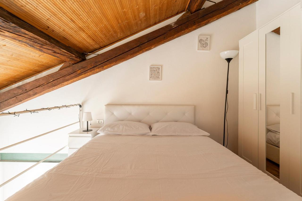 Loft Navigli Porta Genova Apartamento Milão Exterior foto